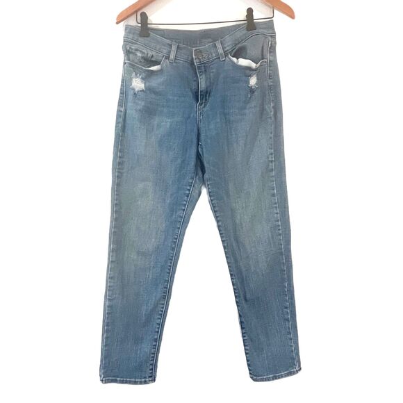 Levi's Jeans Classic Crop Distressed Size 8 Light Wash Everyday - Picture 1 of 10